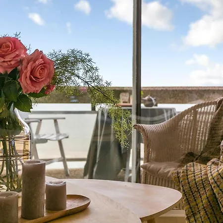 Studio Aldis 8 With Stunning Sea View *